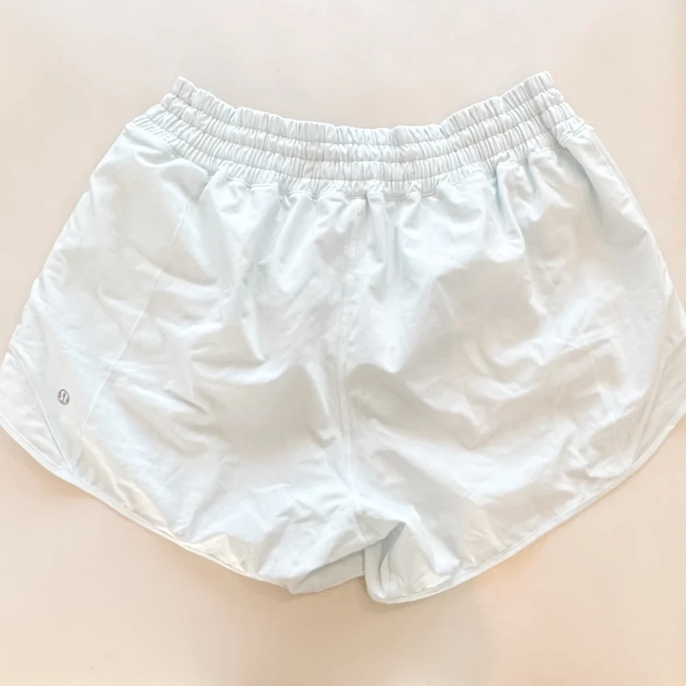 Lululemon | Hotty Hot High-Rise Lined Short 4" | Mint Breeze | Size 12 - Picture 9 of 10